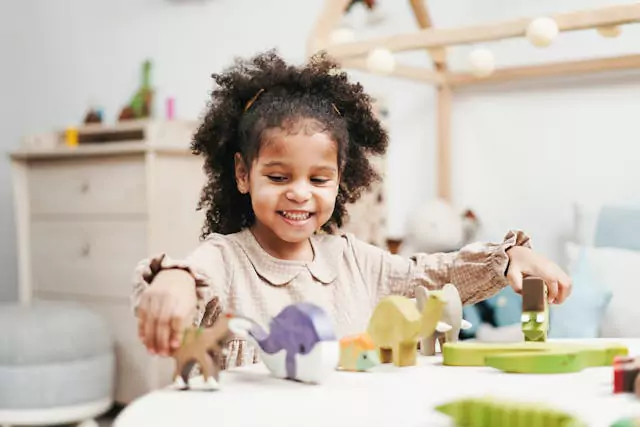 Children in Deerfield Beach, Florida, representing the heart of custody and timesharing cases.