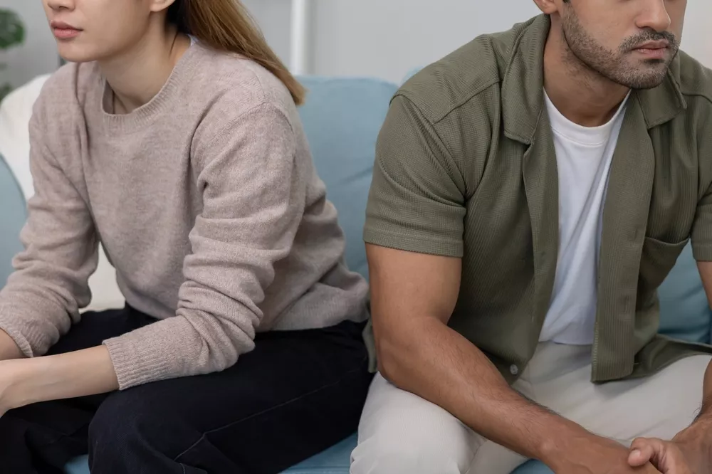 Couple meeting with a Florida divorce attorney